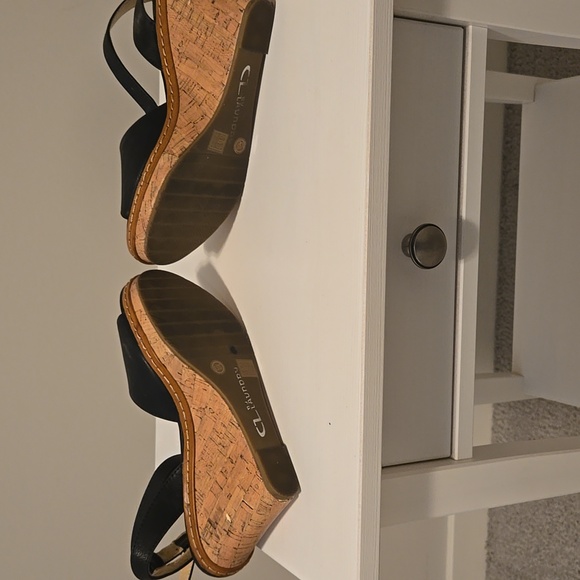 Wedge Sandals - Picture 4 of 4